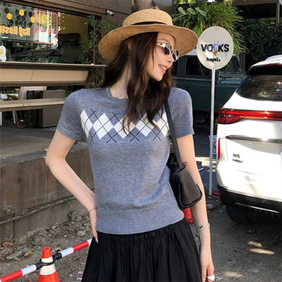 復古通勤風短袖T恤女夏季菱格紋針織衫設計感杏色圓領套頭上衣服