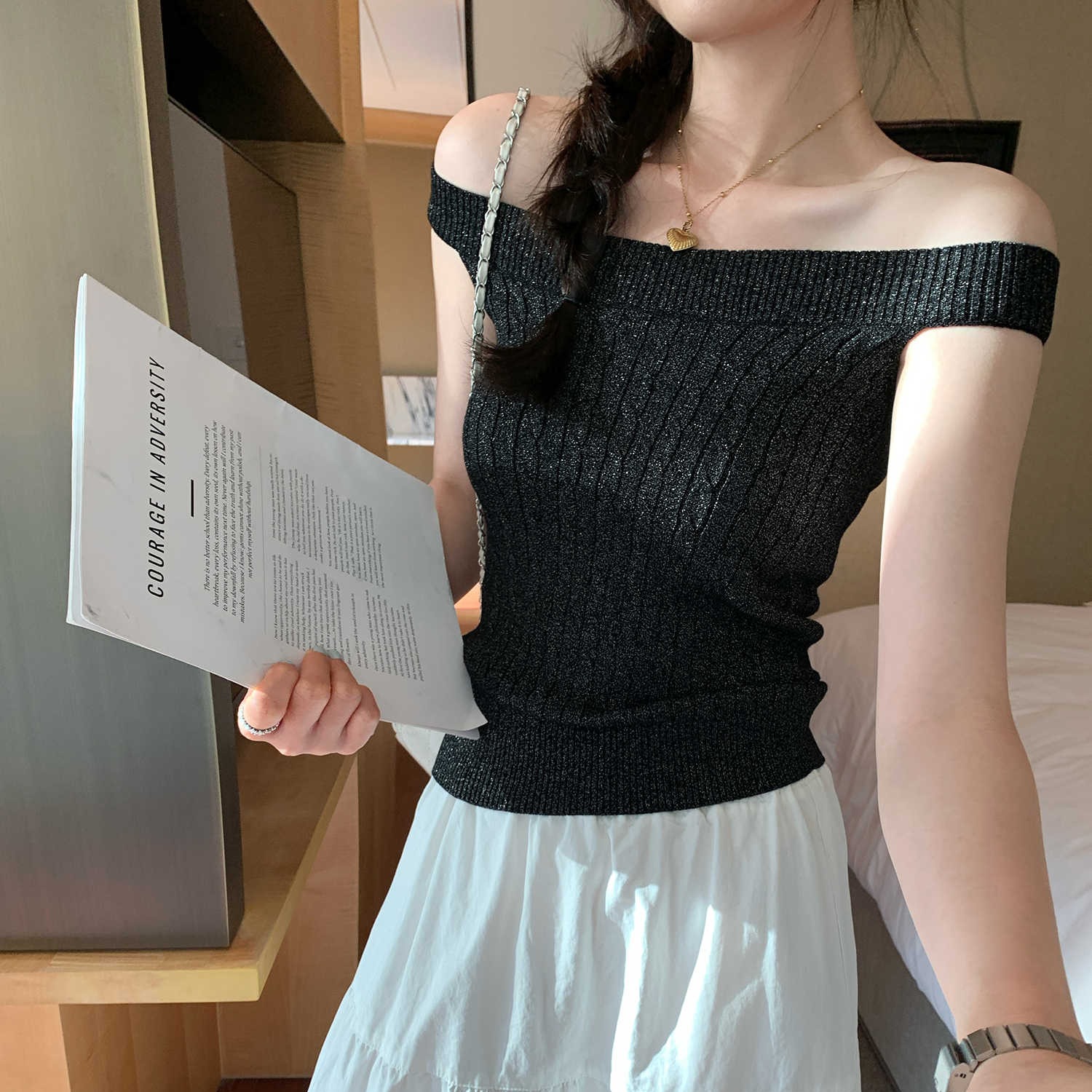 獨特氣質修身麻花肌理無袖針織背心女2026夏季新款別致兩穿上衣