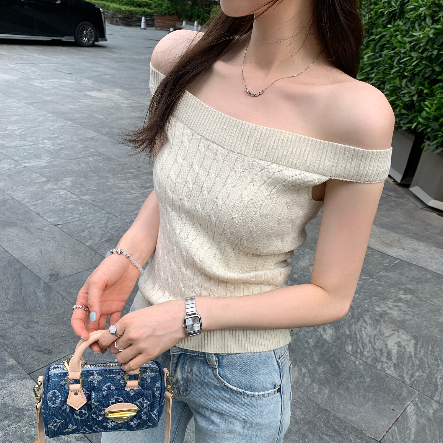獨特氣質修身麻花肌理無袖針織背心女2026夏季新款別致兩穿上衣