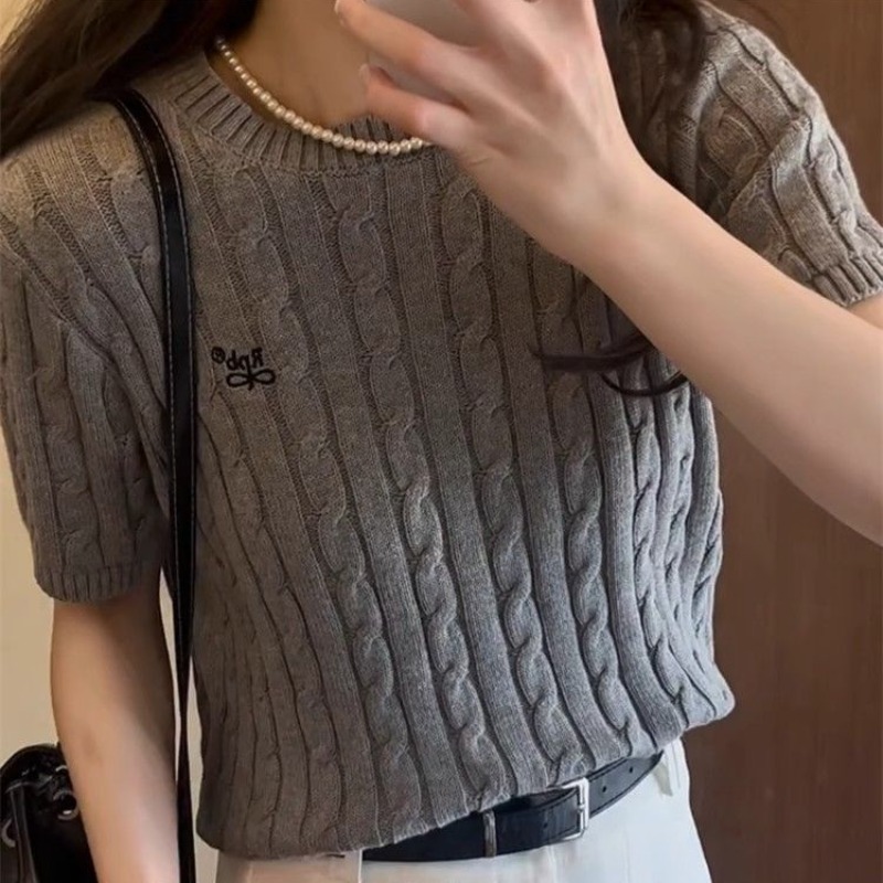 韓系chic灰色刺繡麻花針織短袖t恤女夏季小個子修身短款正肩上衣