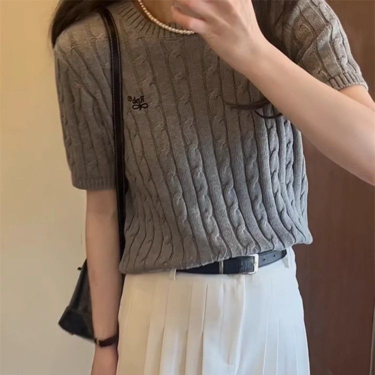 韓系chic灰色刺繡麻花針織短袖t恤女夏季小個子修身短款正肩上衣