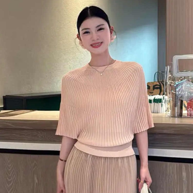 韓系穿搭短袖針織衫女2026新款夏季薄款小衫時尚顯瘦遮肉氣質上衣