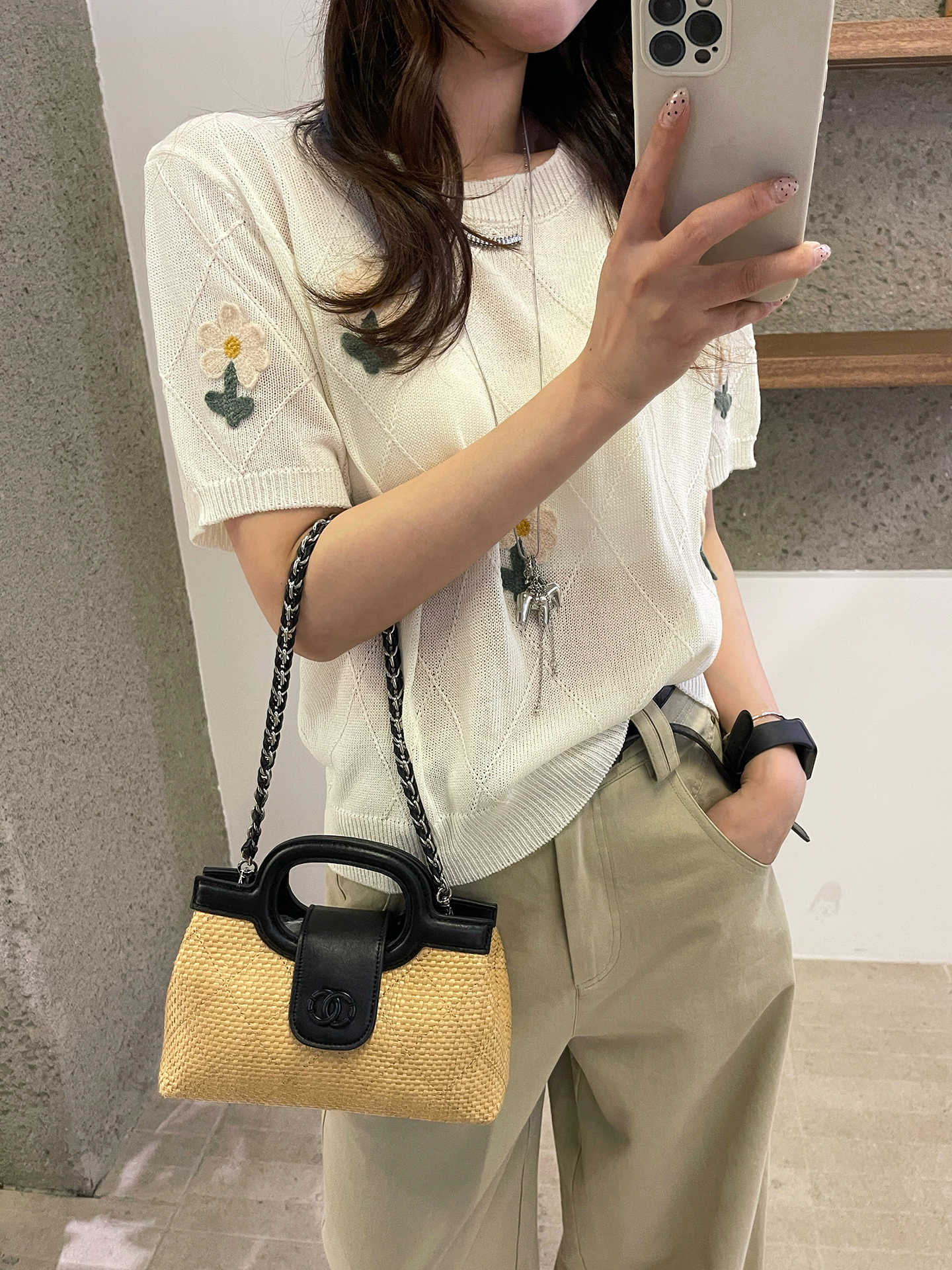 小花刺繡泡泡袖冰絲針織衫女歐洲站2026春裝新款歐貨女裝打底衫潮