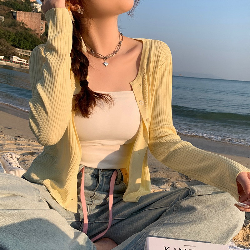 白色針織開衫女薄款2026新款夏季配吊帶外搭防曬罩衫冰絲外套上衣