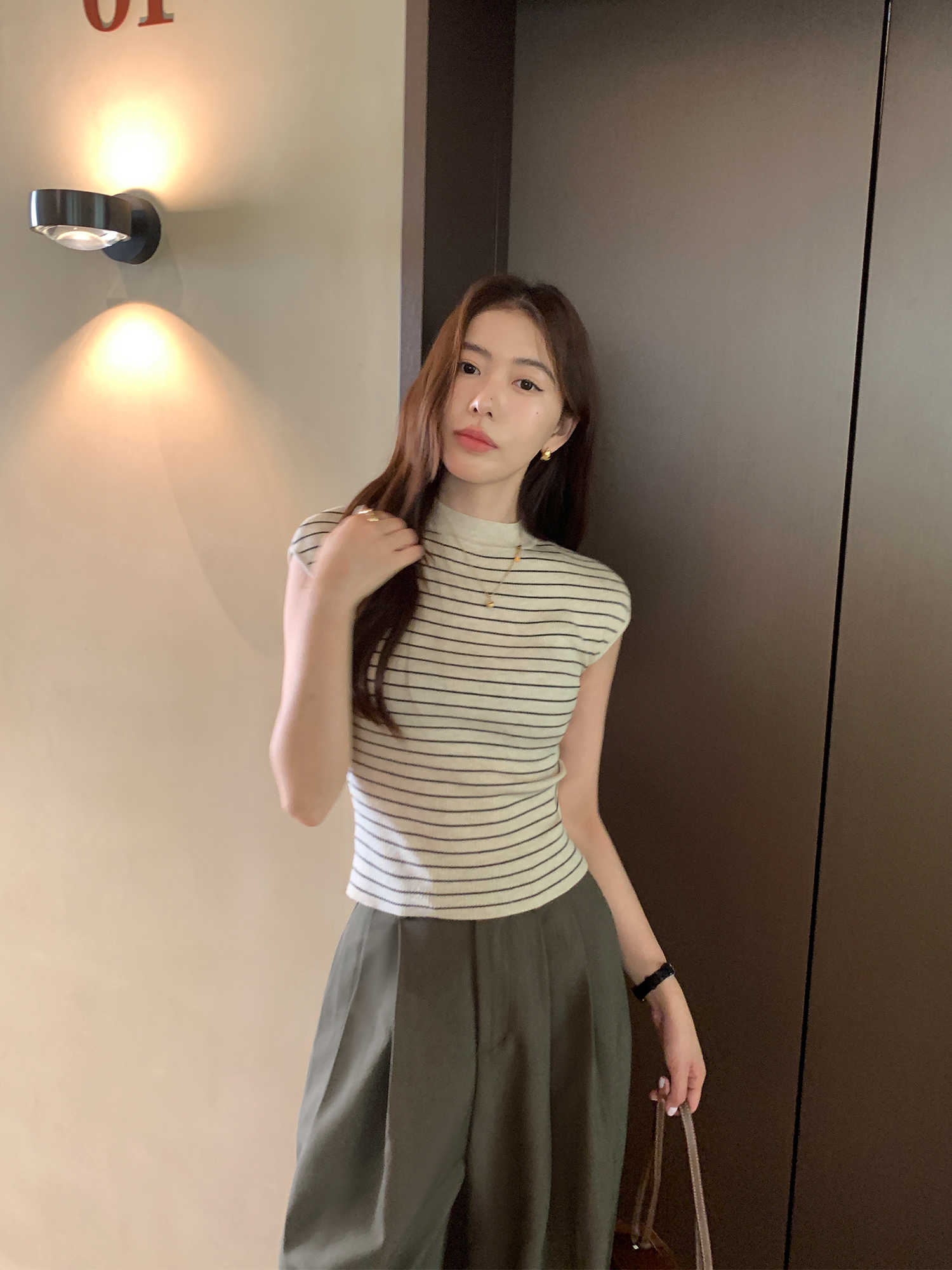 半高領條紋短袖針織衫女夏新款氣質修身顯瘦短款T恤上衣