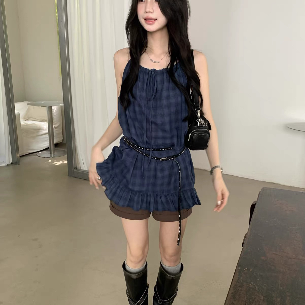 已出货韩国chic抽绳格子吊带背心