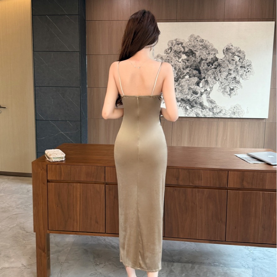 實拍性感長款低胸絲絨拼接打底吊帶連衣裙