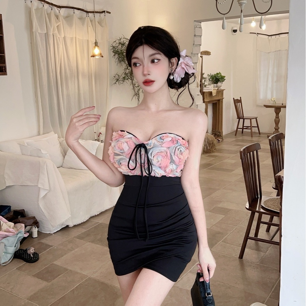 實拍低胸掛脖吊帶撞色花朵拼接緊身包臀打底連衣裙