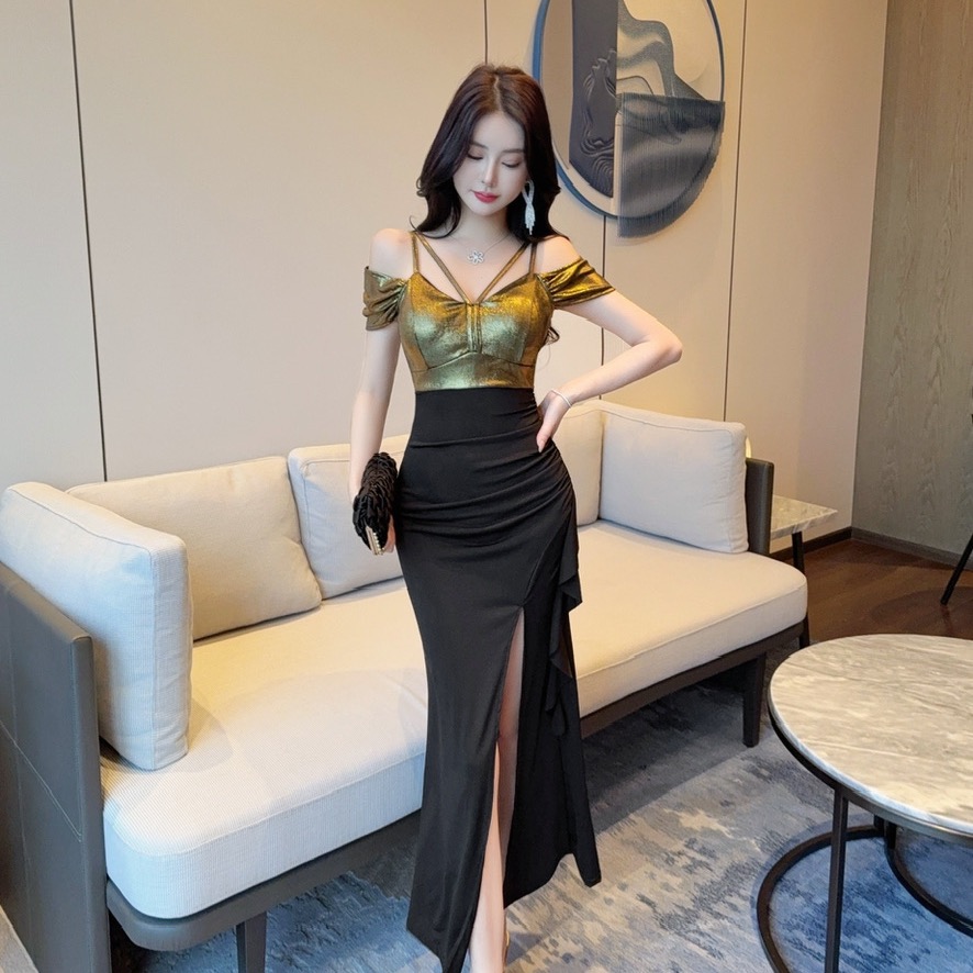 不會缺貨 實拍低胸長款拼色金屬風吊帶禮服連衣裙