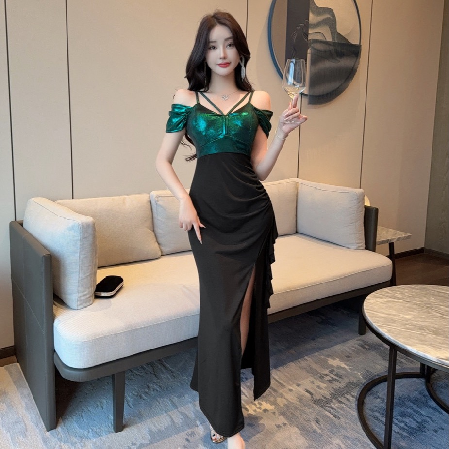 不會缺貨 實拍低胸長款拼色金屬風吊帶禮服連衣裙