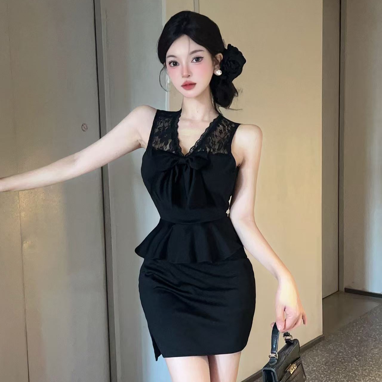 實拍性感無袖蕾絲拼接短款包臀打底連衣裙
