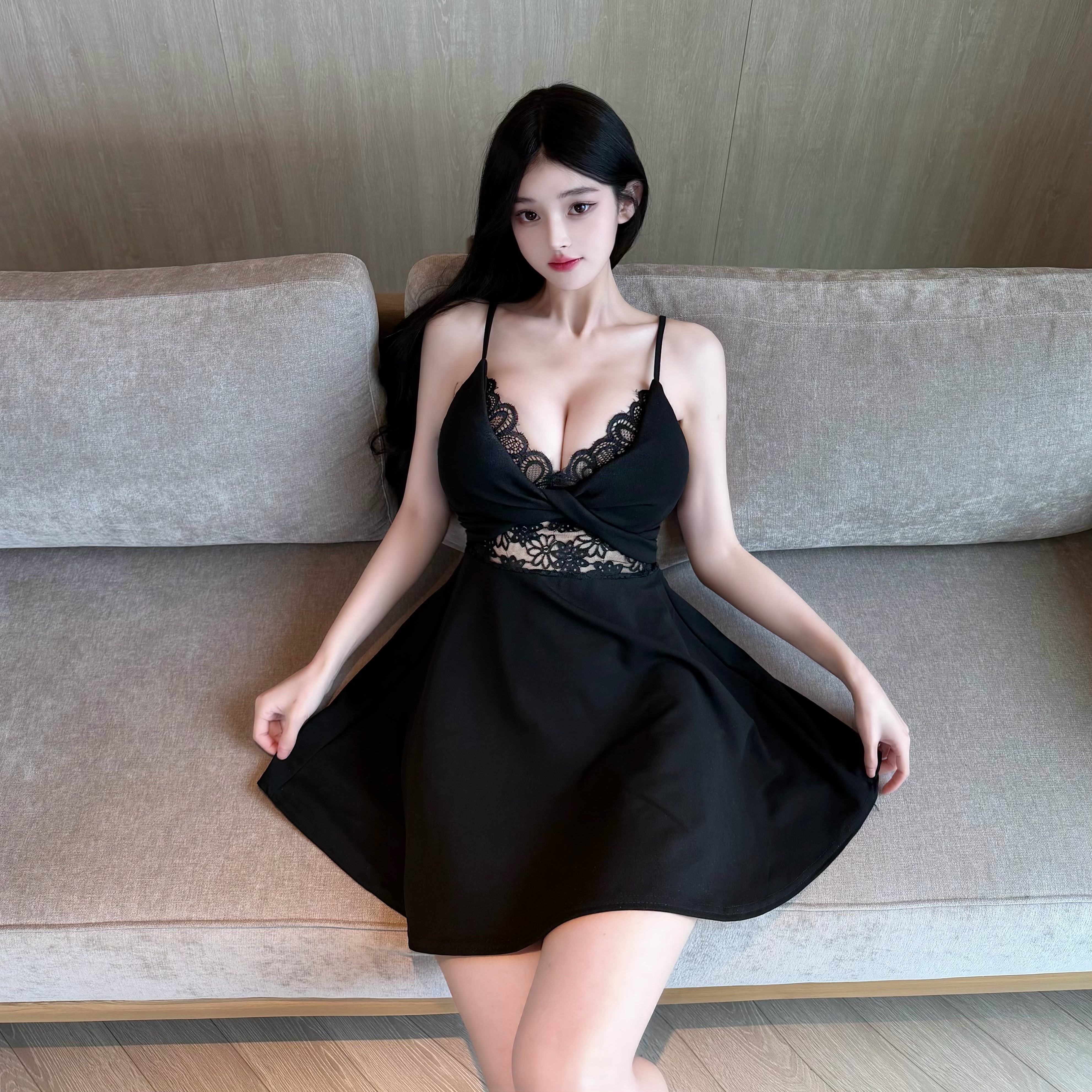 實拍性感低胸收腰大擺吊帶連衣裙