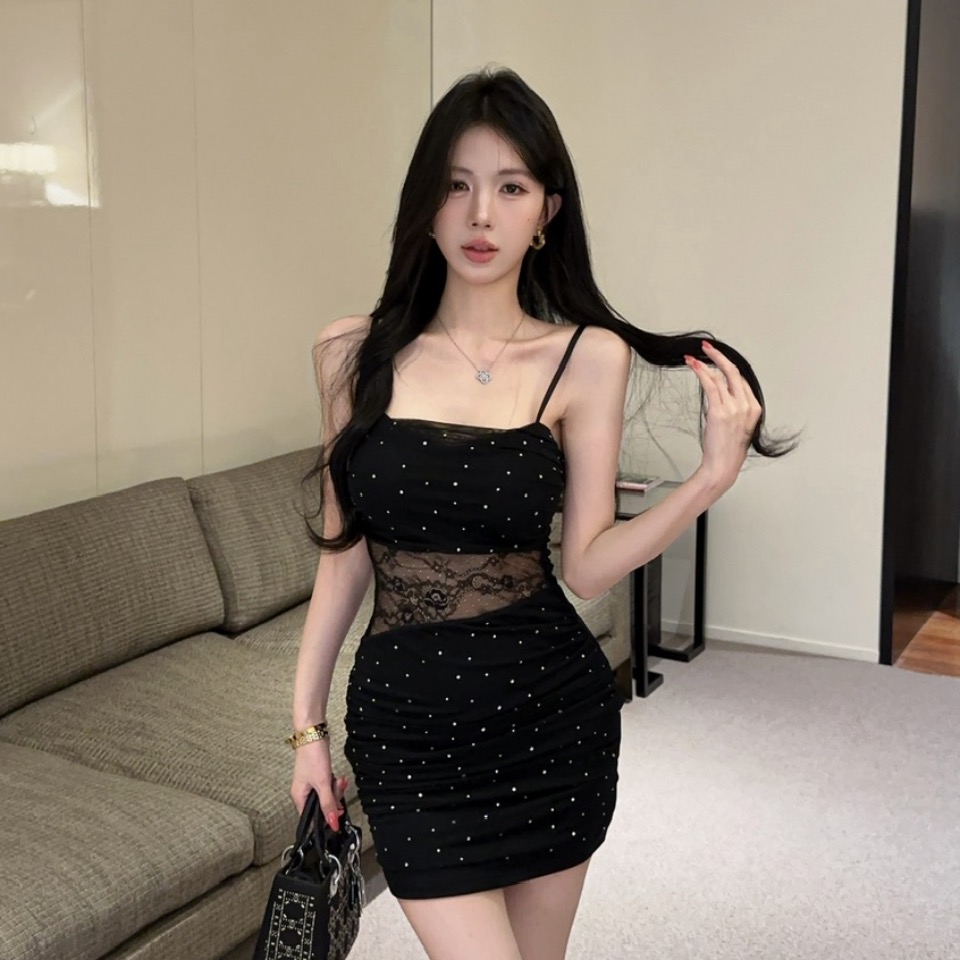 實拍性感低胸包臀收腰燙鉆吊帶連衣裙