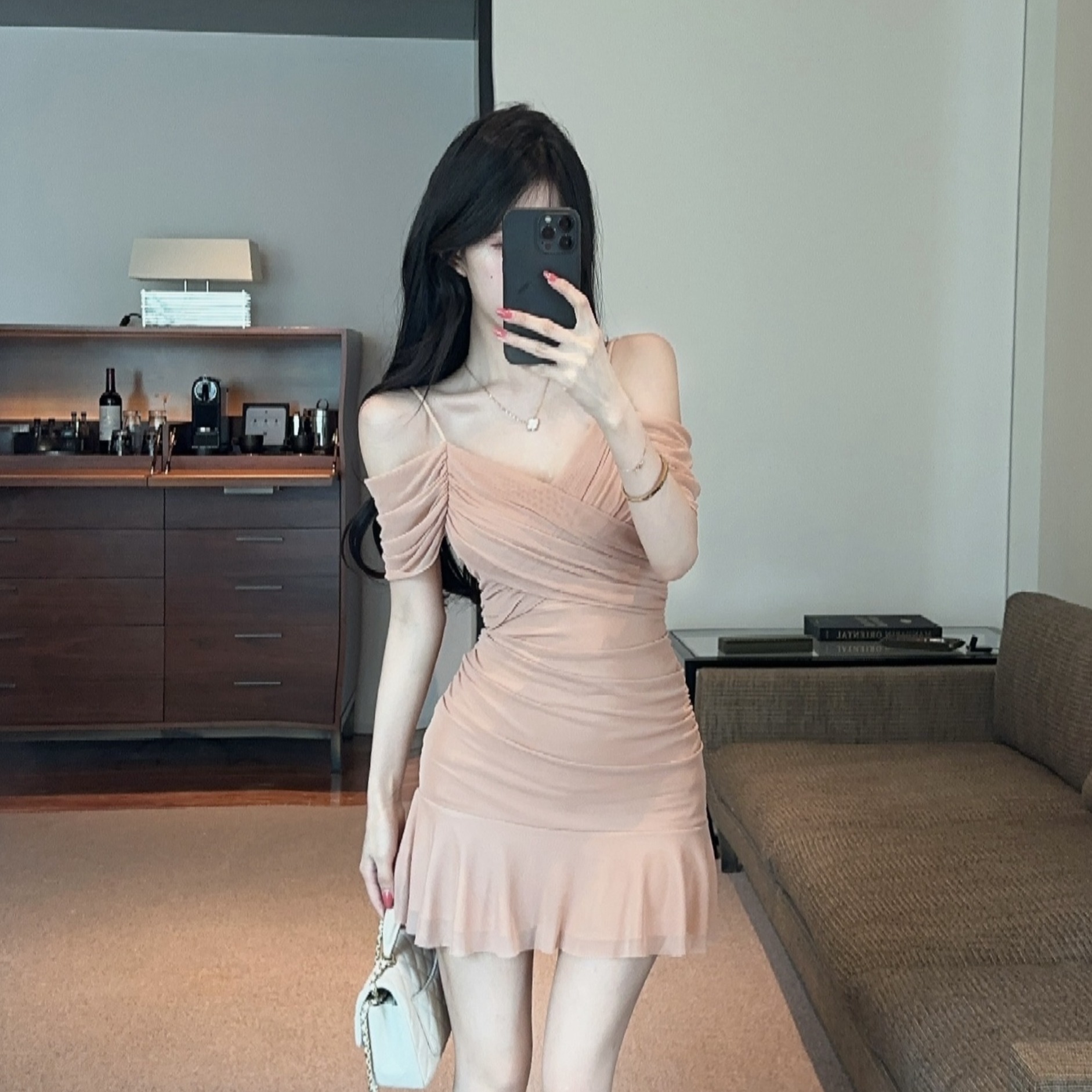 實拍低胸吊帶短款包臀緊身網紗連衣裙9807短款