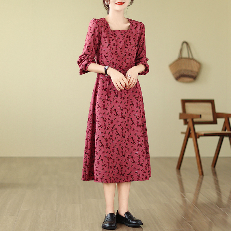 MY16322# 大码女装韩版灯芯绒遮胯长裙玫瑰花连衣裙女裝貨源服裝批發