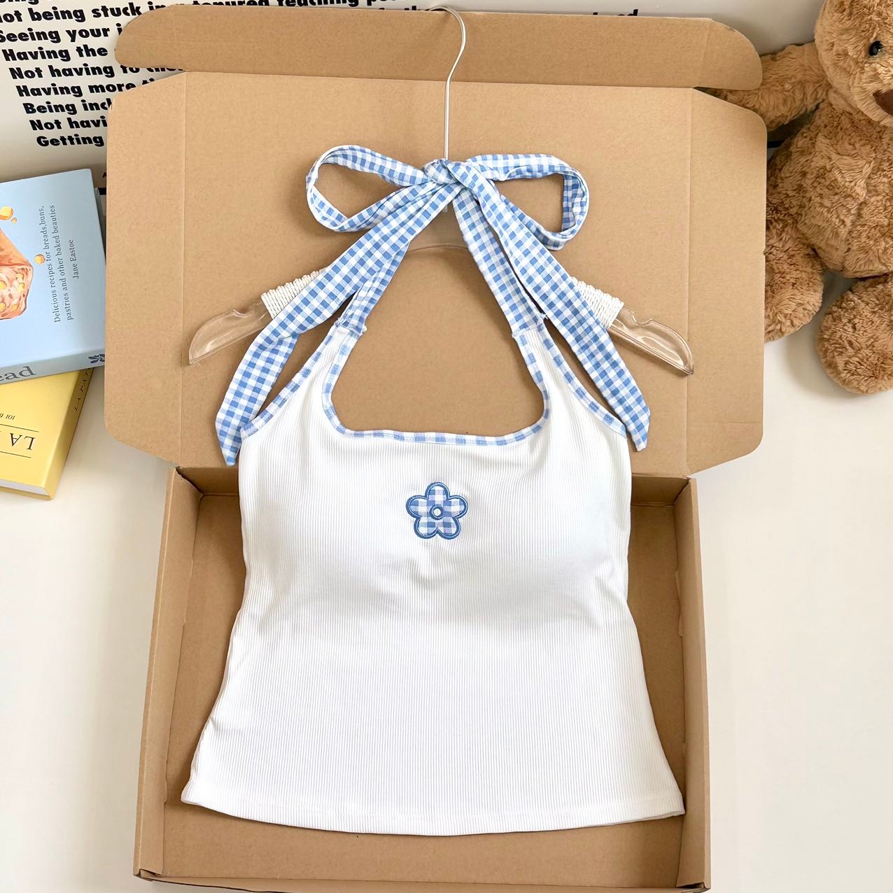 MY11059# 纯欲风性感花朵刺绣挂脖背心女修身显瘦百搭上衣女裝貨源服裝批發