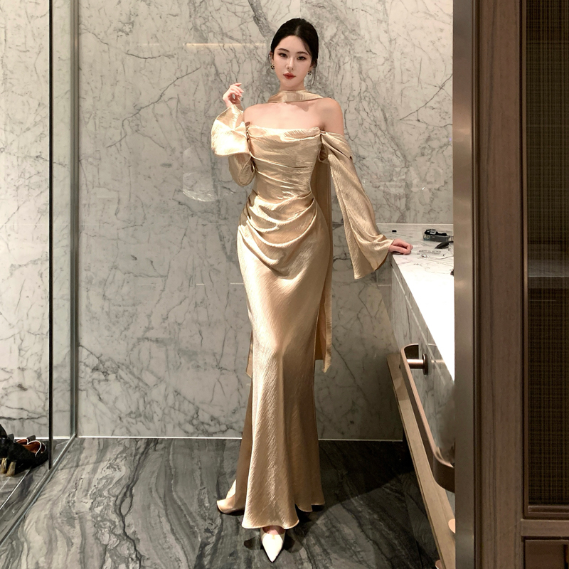 琥珀浮光淺金色抹胸訂婚禮服輕奢新娘敬酒服晨袍連衣裙