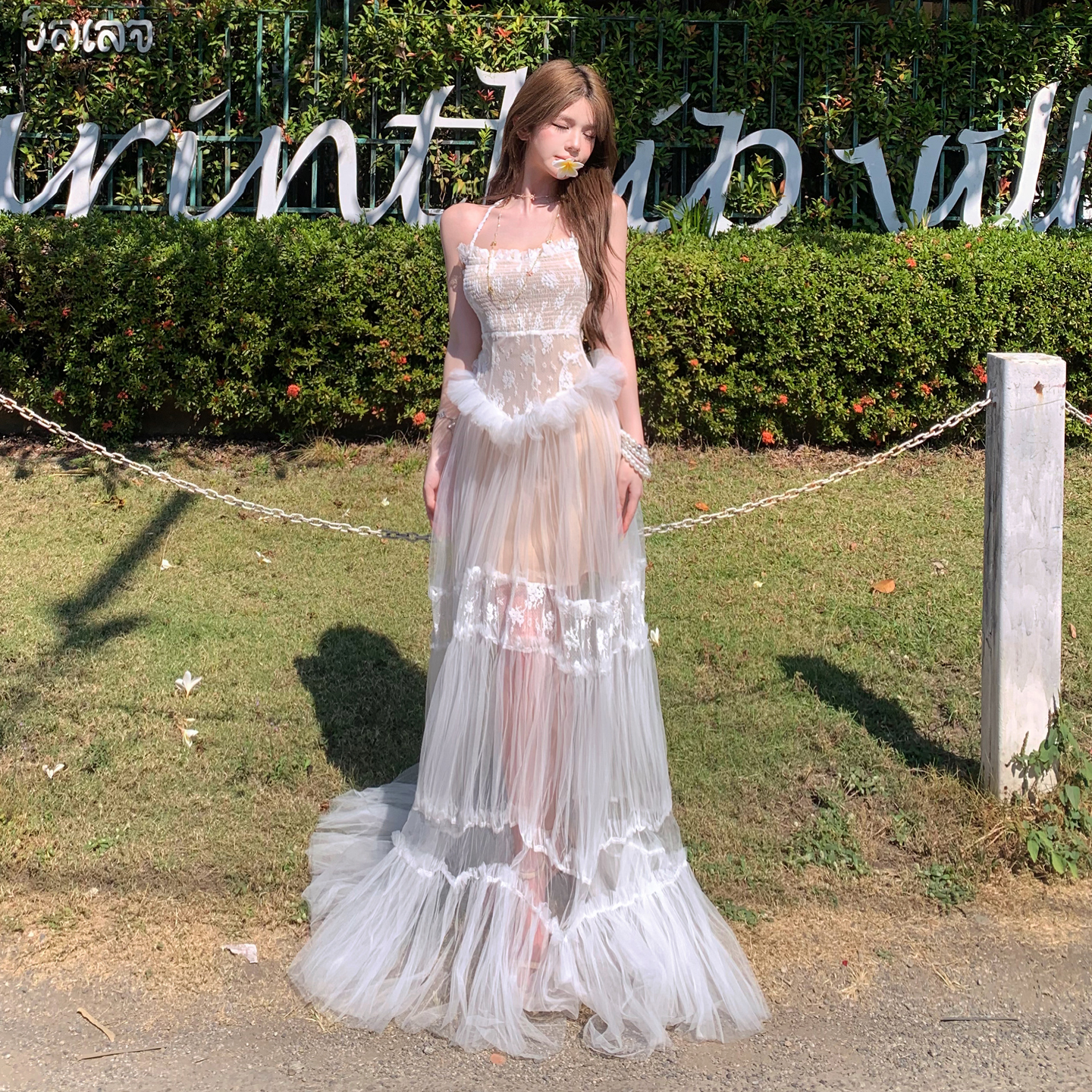 水光紗蕾絲提花拼接長款掛脖紗裙連衣裙印花仙女裙