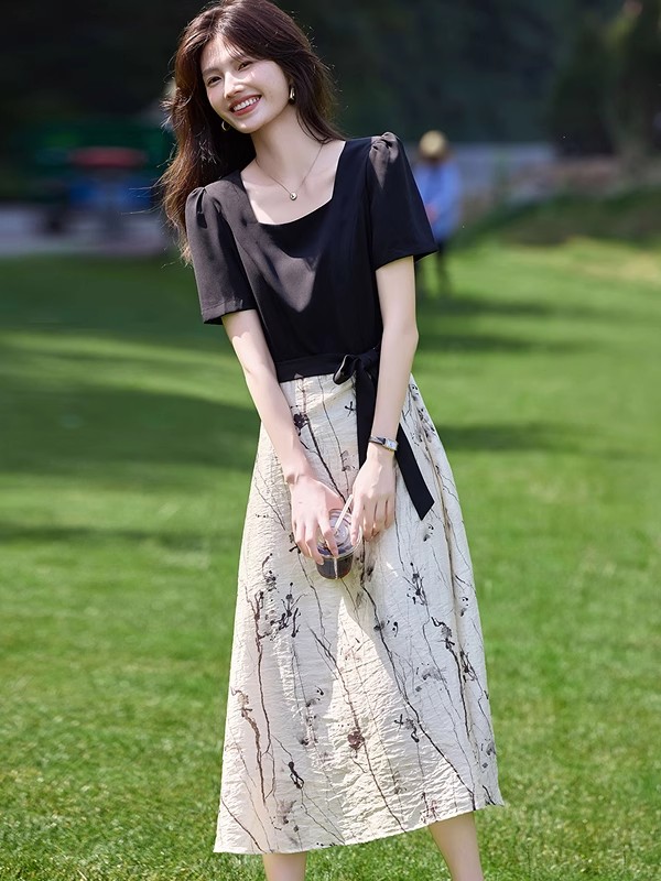 MY10987# 时尚仿天丝短袖连衣裙 夏季新款女方领显瘦淑女碎花假两件女...