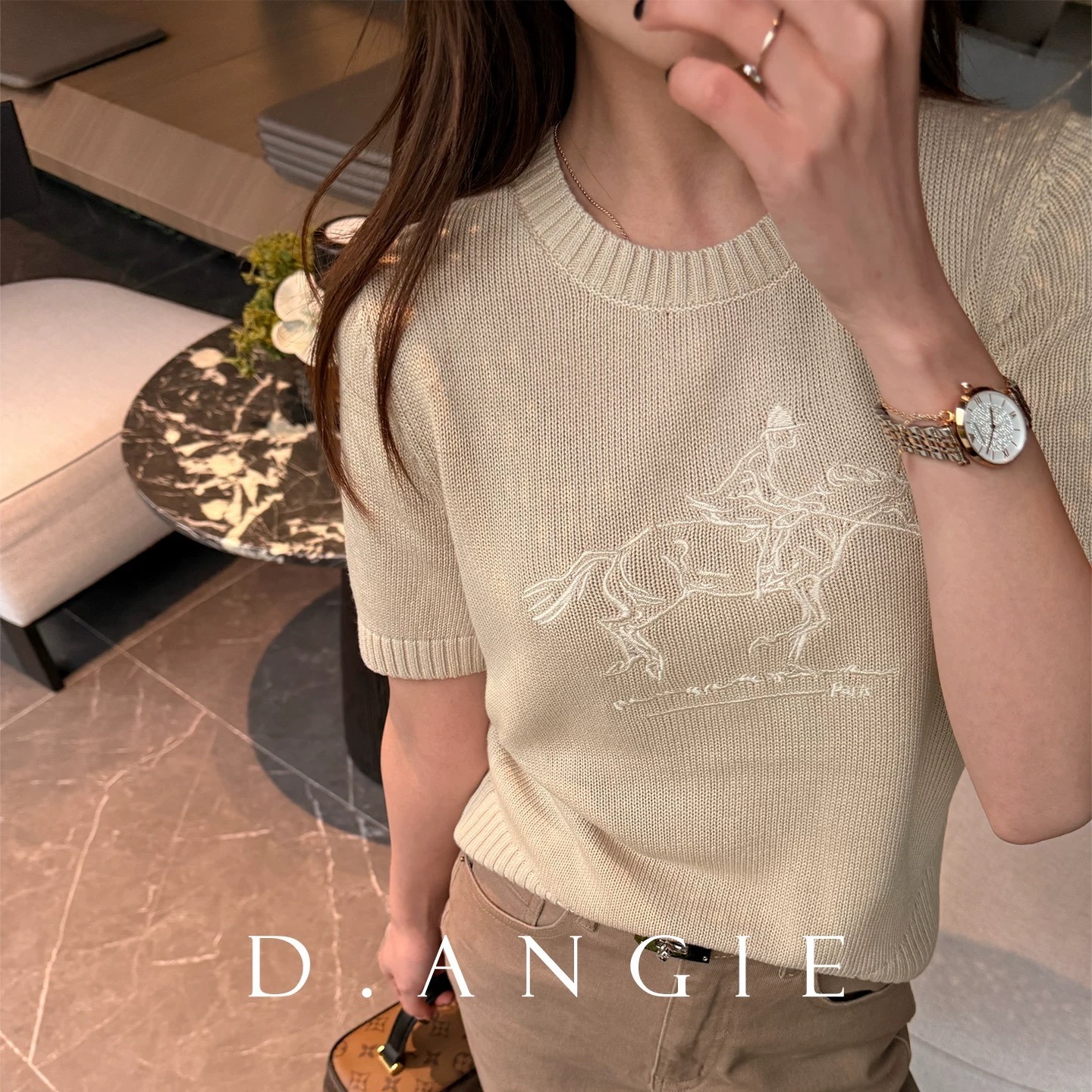 ONI歐尼～春上新美式馬術刺繡圓領針織衫2409
