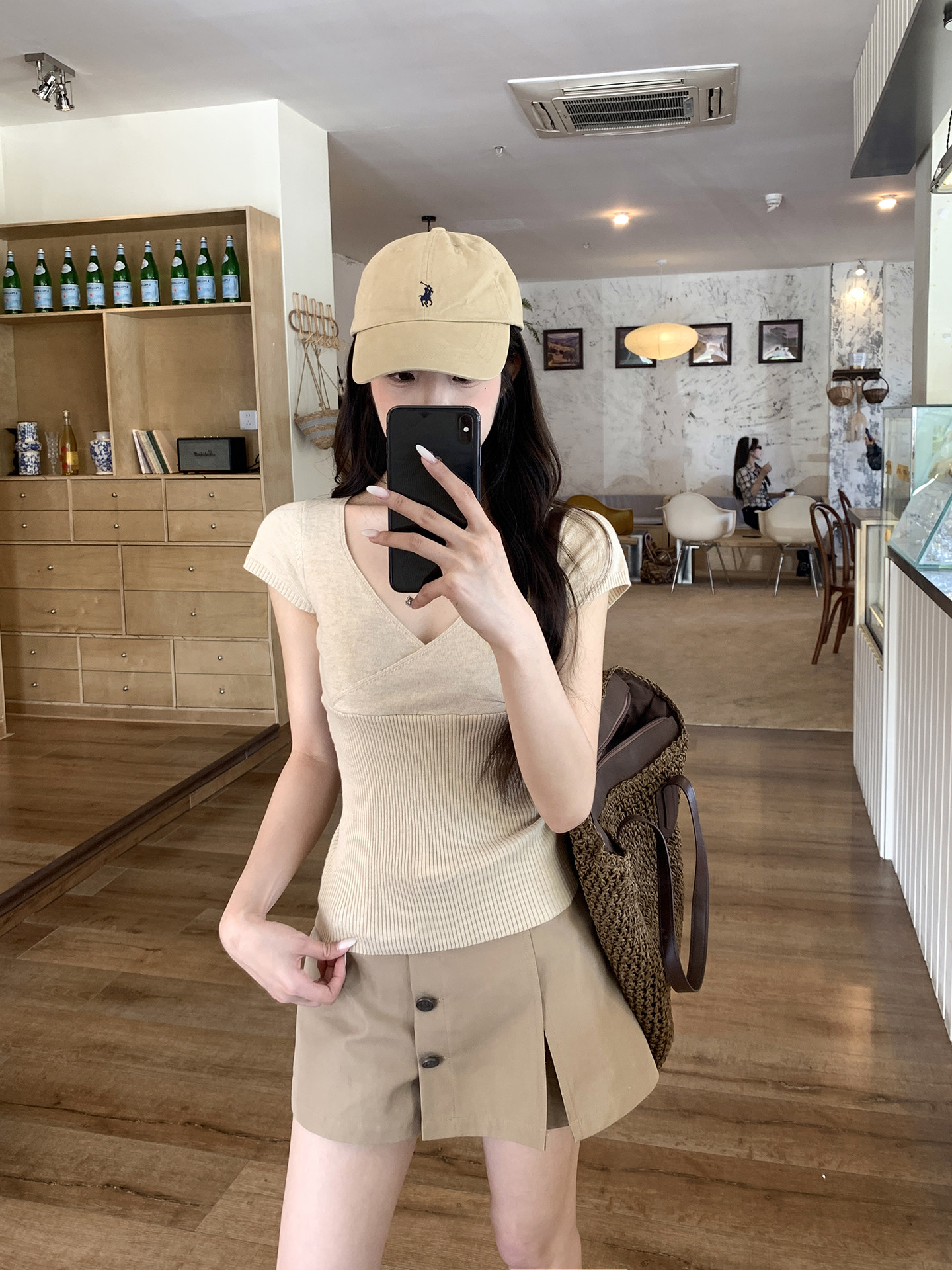 烏77韓系粉色V領短袖T恤女2026春季新款通勤百搭顯瘦短款針織上衣
