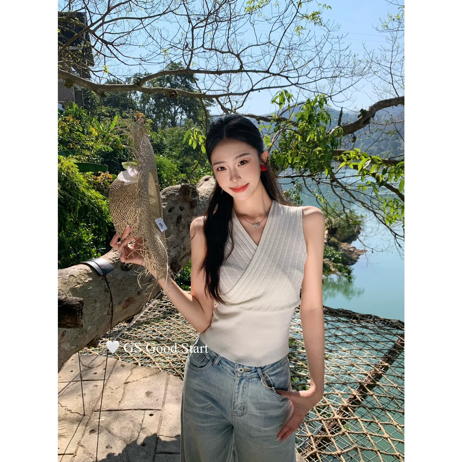 GS十三行女裝春夏韓系氣質簡約v領坑條交叉針織無袖背心修身上衣