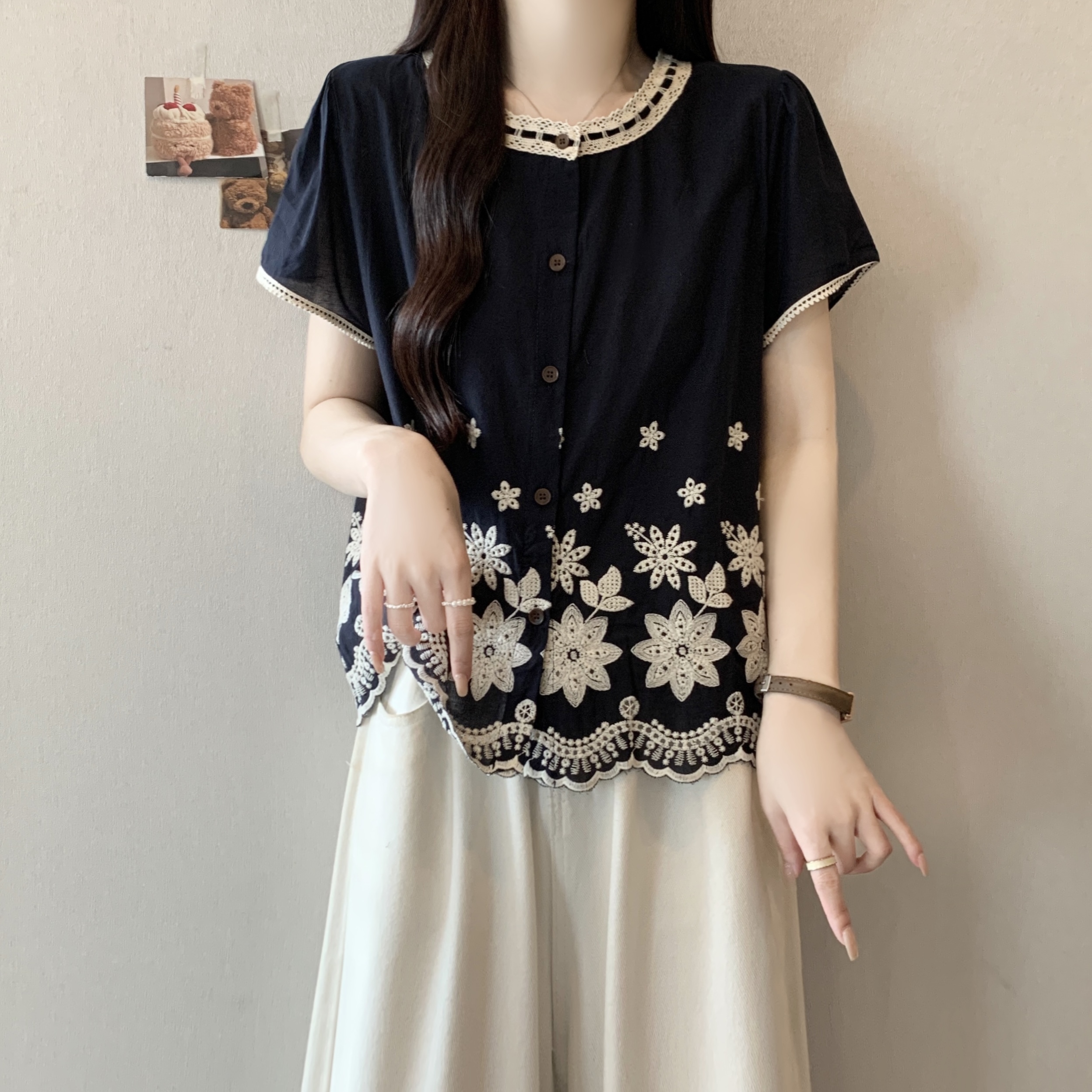 RY1418# 大码胖mm夏季新款设计感刺绣花边领百衬衣搭宽松显瘦遮肚上衣