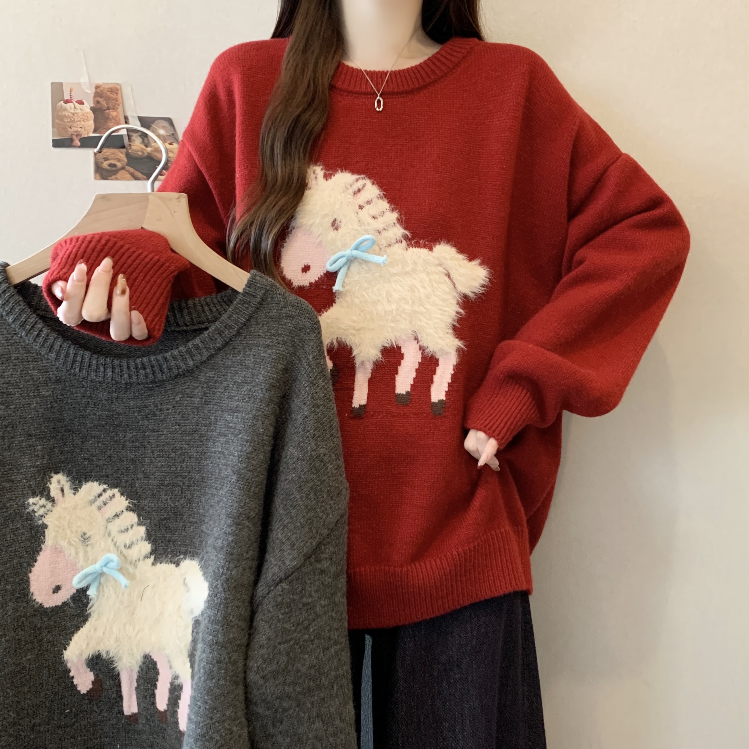 MY16082#大码韩系可爱小马刺绣红色毛衣软糯羊毛衫慵懒上衣女裝貨源服裝...