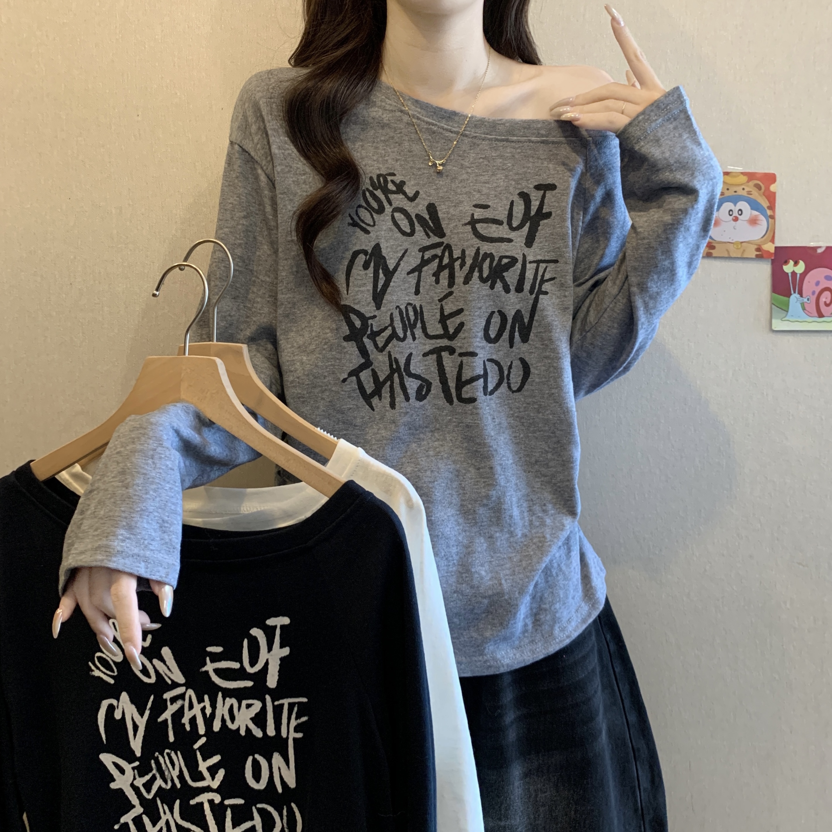 MY12881# 大码新款设计感胖MM字母印花时尚露肩T恤百搭显瘦上衣女女裝貨源服裝批發