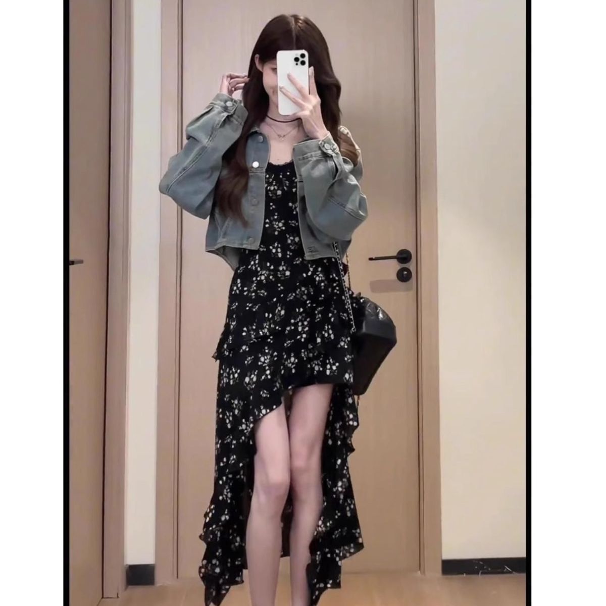 黑色絕美溫柔氣質顯瘦連衣裙荷葉邊氣質純欲風收腰不規則吊帶裙子