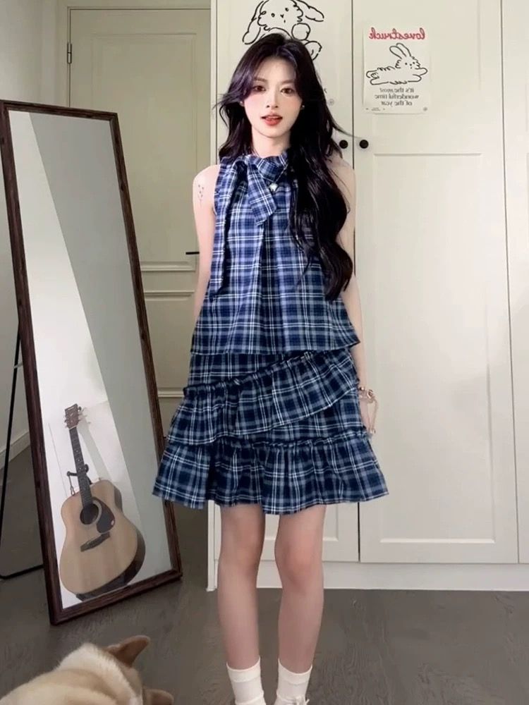 藍色格子襯衫無袖背心連衣裙子女夏季2026款爆款小個子蛋糕短裙