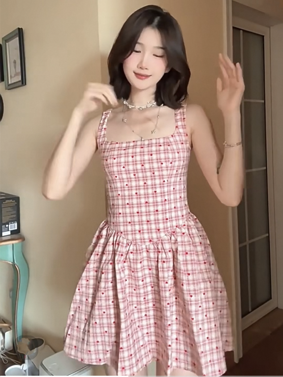 韓系少女粉色波點格子吊帶連衣裙女夏季小個子獨特漂亮掐腰短裙子