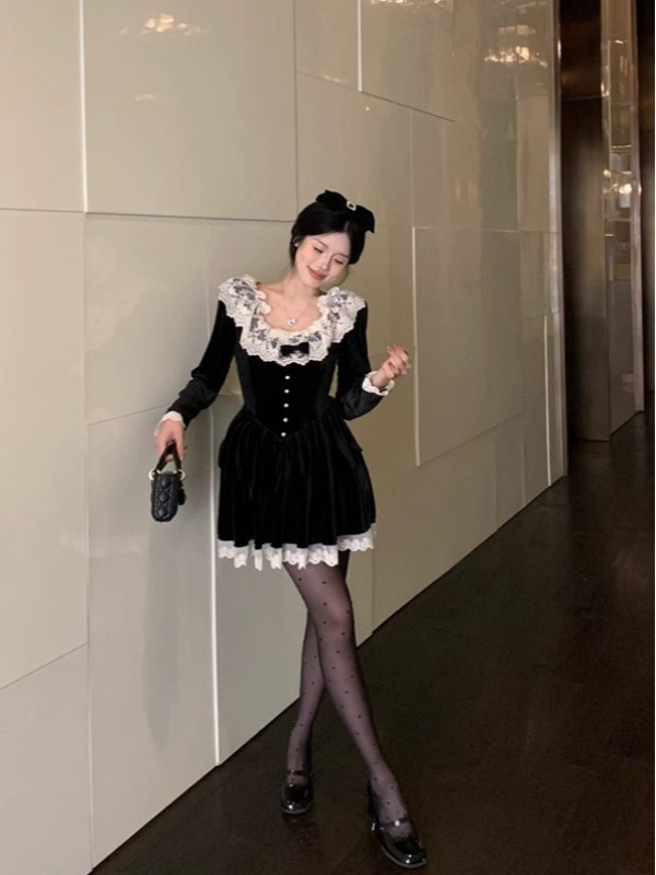 氣質法式高級感穿搭小個子秋冬連衣裙2024新款黑色金絲絨裙子女裝