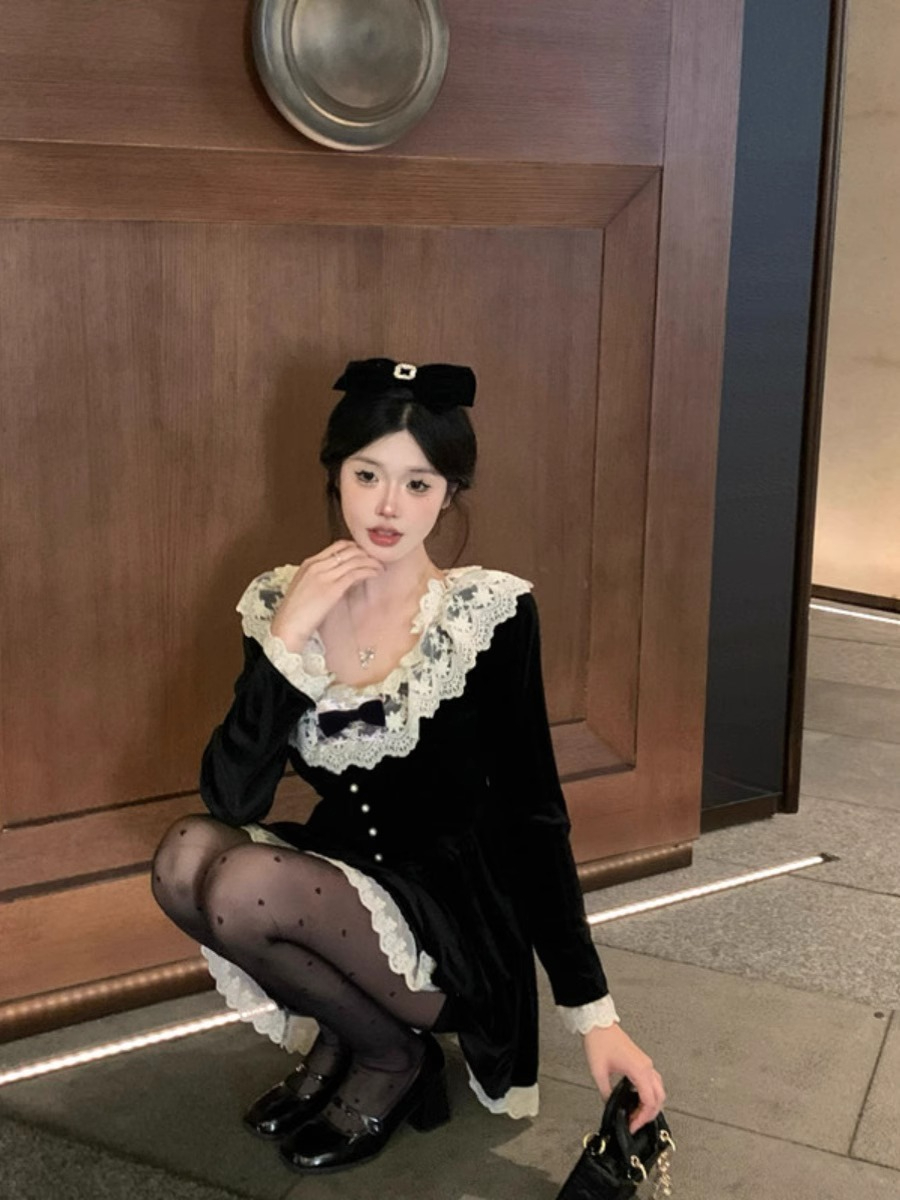 氣質法式高級感穿搭小個子秋冬連衣裙2024新款黑色金絲絨裙子女裝