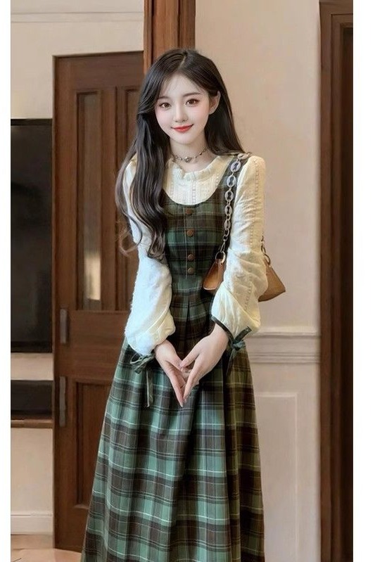 學院風假兩件綠色格子連衣裙子秋冬季女裝2024新款小個子穿搭長裙