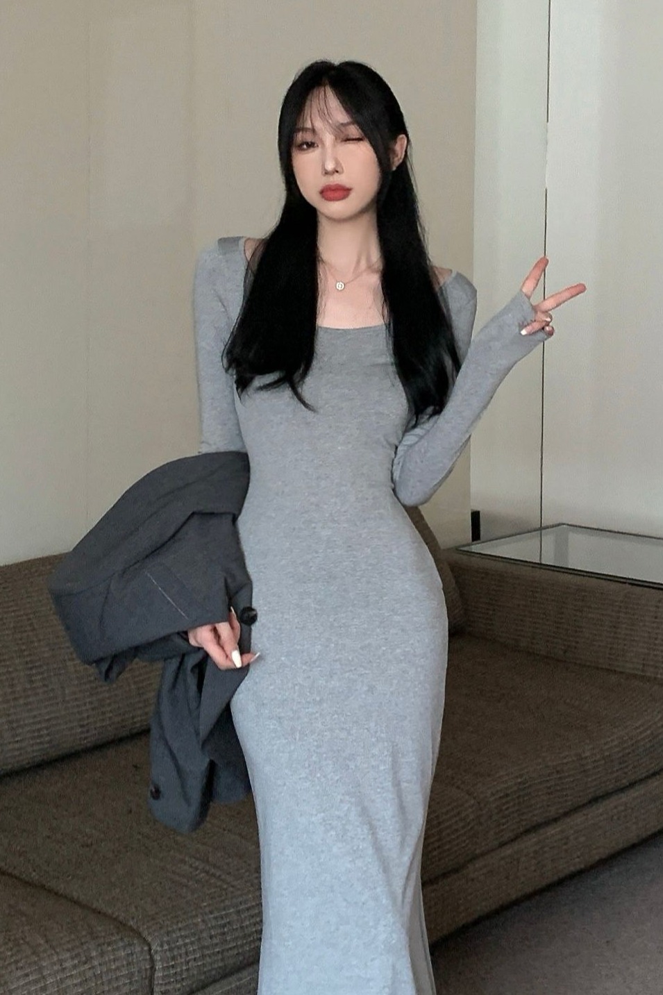 辣妹性感長袖連衣裙女秋季2025新款咖色打底長裙修身魚尾包臀裙子