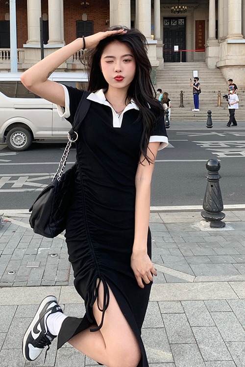 法式polo領開叉連衣裙女2026年新款夏季設計感小眾裙子a字中長裙