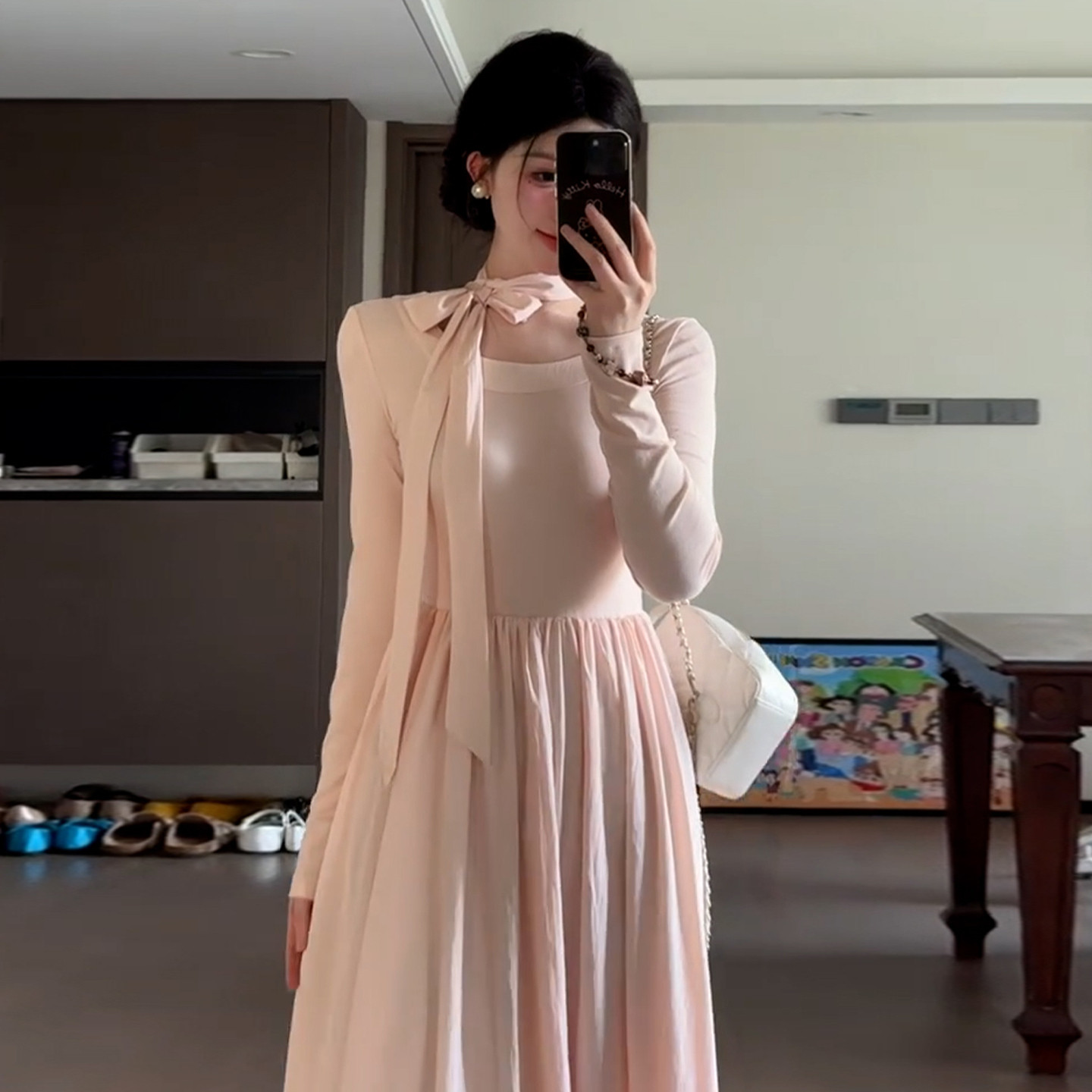 韓系溫柔風粉色圓領系帶長袖連衣裙女春秋款小眾設計百搭減齡長裙