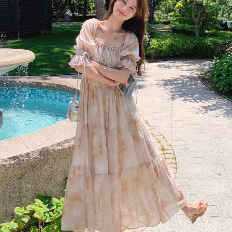 法式浪漫方領碎花連衣裙夏仙女2026新款春秋溫柔氣質超仙度假長裙