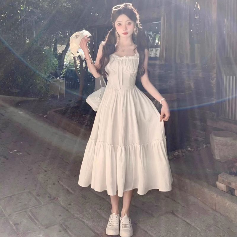 原版做法法式初戀甜美白色吊帶連衣裙子女裝新款海邊度假收腰長裙