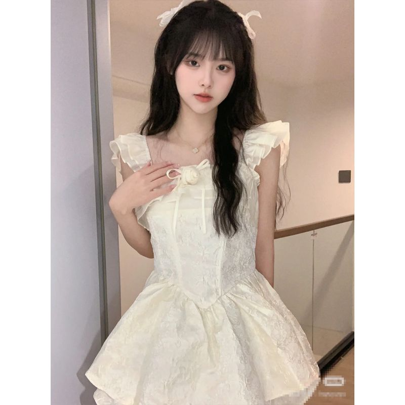 原版做法法式公主風白色小飛袖方領連衣裙女設計感小個子收腰套裝