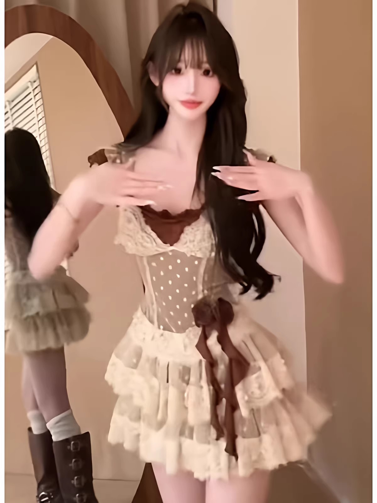 純欲風波點蕾絲連衣裙女棕色夏季新款假兩件甜辣獨特收腰顯瘦短裙