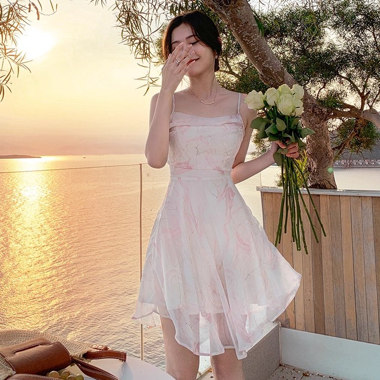 海灘夫人度假裙海邊沙灘裙小個子短裙粉色碎花吊帶裙連衣裙女夏季