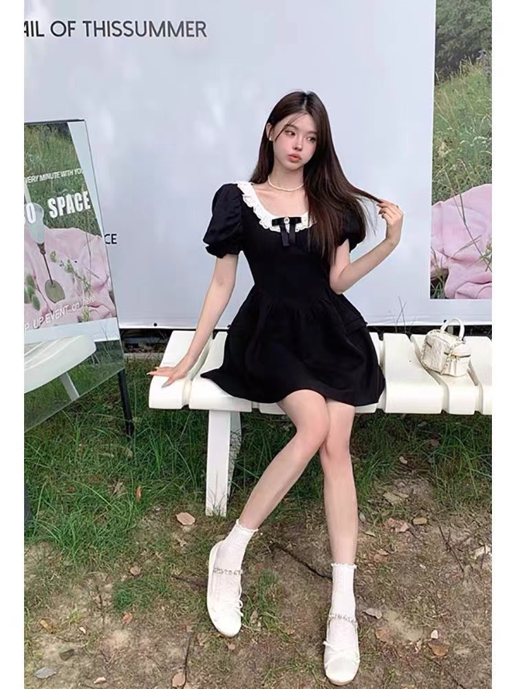 蝴蝶結+拉鏈+肩墊法式高級小黑裙女夏方領蝴蝶結泡泡袖連衣裙