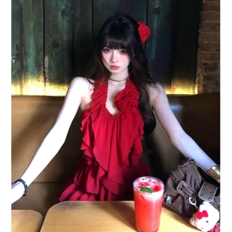 紅色系穿搭一整套獨特絕美掛脖上衣半身裙兩件套裝裙2026夏季新款