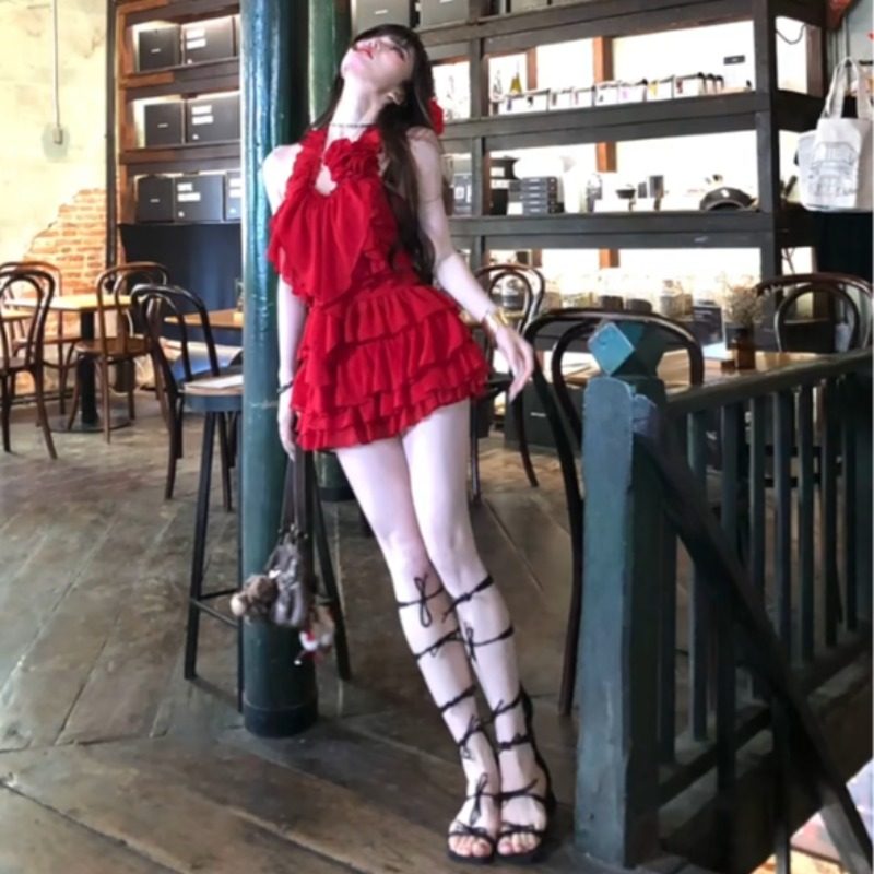 紅色系穿搭一整套獨特絕美掛脖上衣半身裙兩件套裝裙2026夏季新款