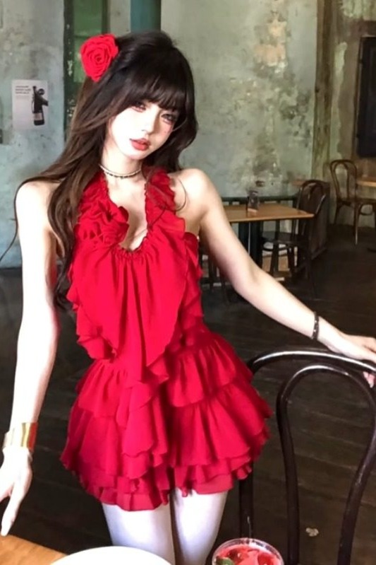 紅色系穿搭一整套獨特絕美掛脖上衣半身裙兩件套裝裙2026夏季新款