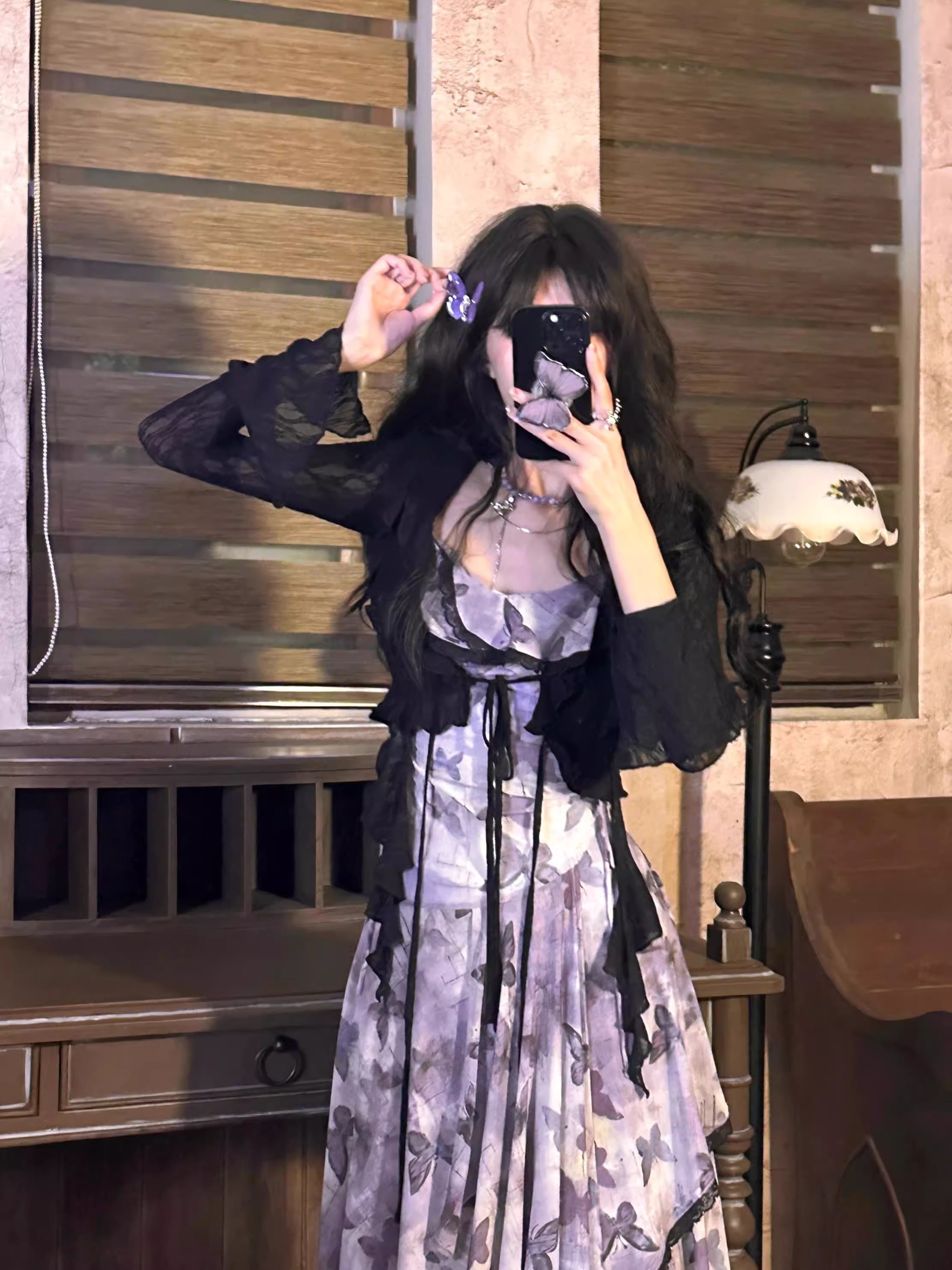 法式復古蝴蝶碎花吊帶仙女連衣裙女夏季新款氣質收腰顯瘦網紗長裙