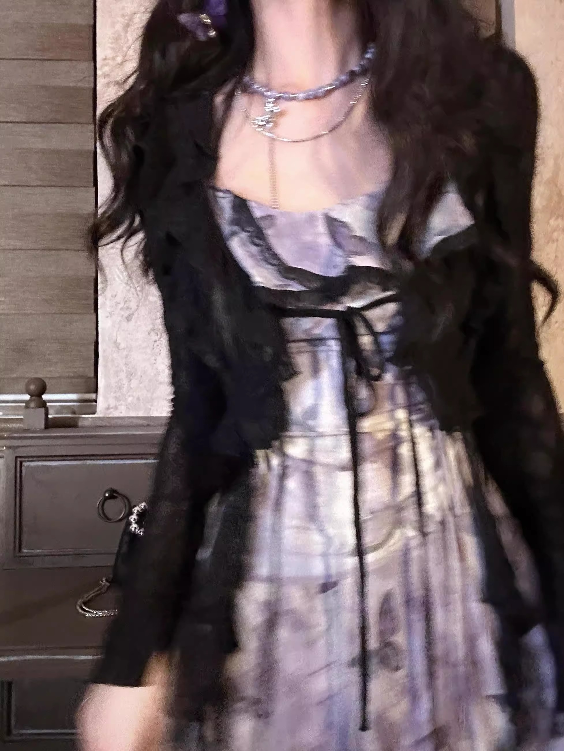 法式復古蝴蝶碎花吊帶仙女連衣裙女夏季新款氣質收腰顯瘦網紗長裙