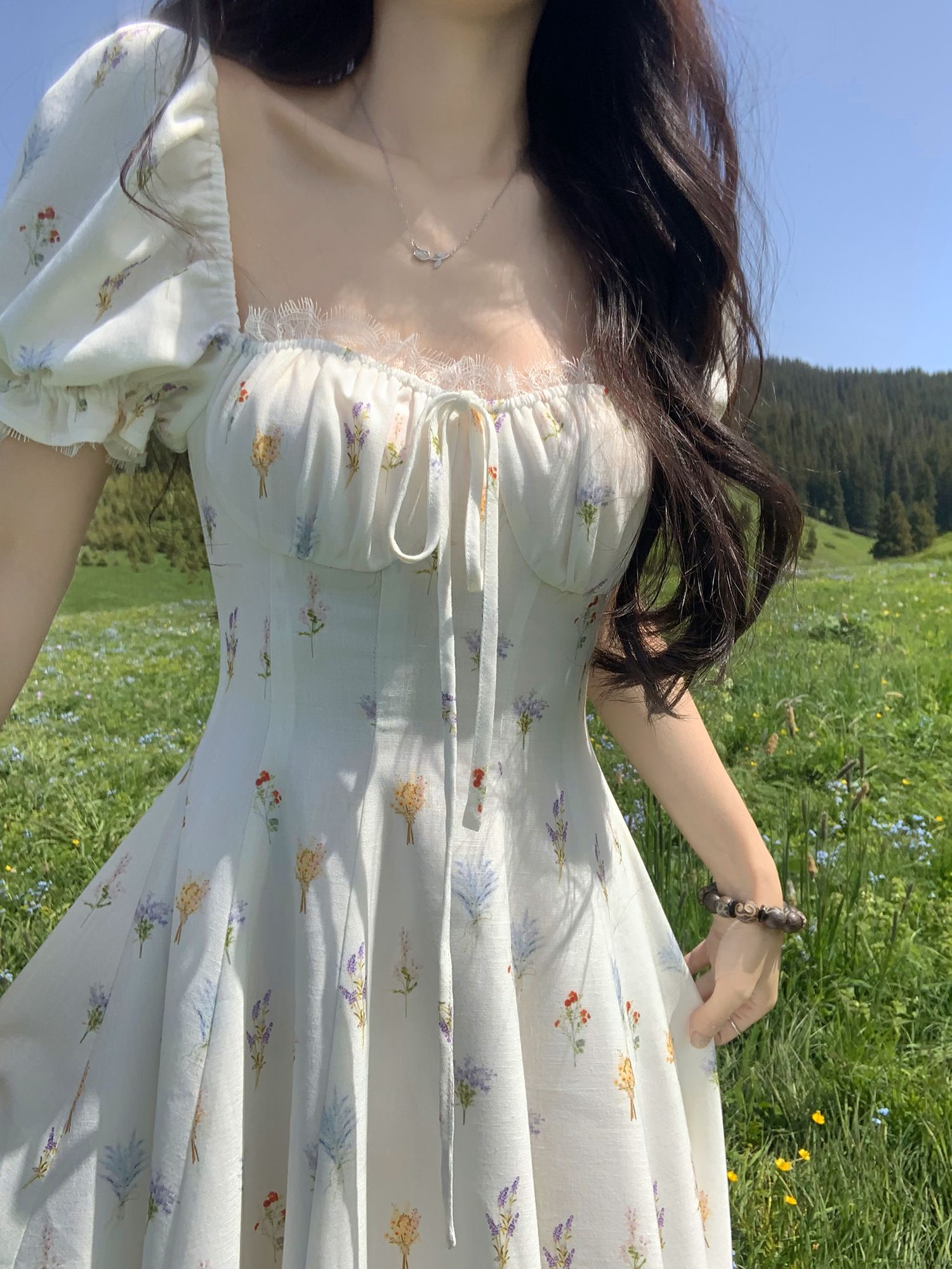 一顆甜桃yikett山茶花野夏季短袖碎花連衣裙女收腰度假風長裙